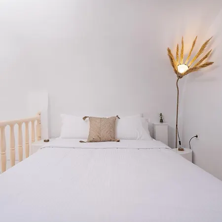 Red Harmony Sotiria * Akrotírion