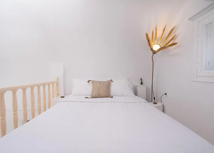 Red Harmony Sotiria * Akrotírion